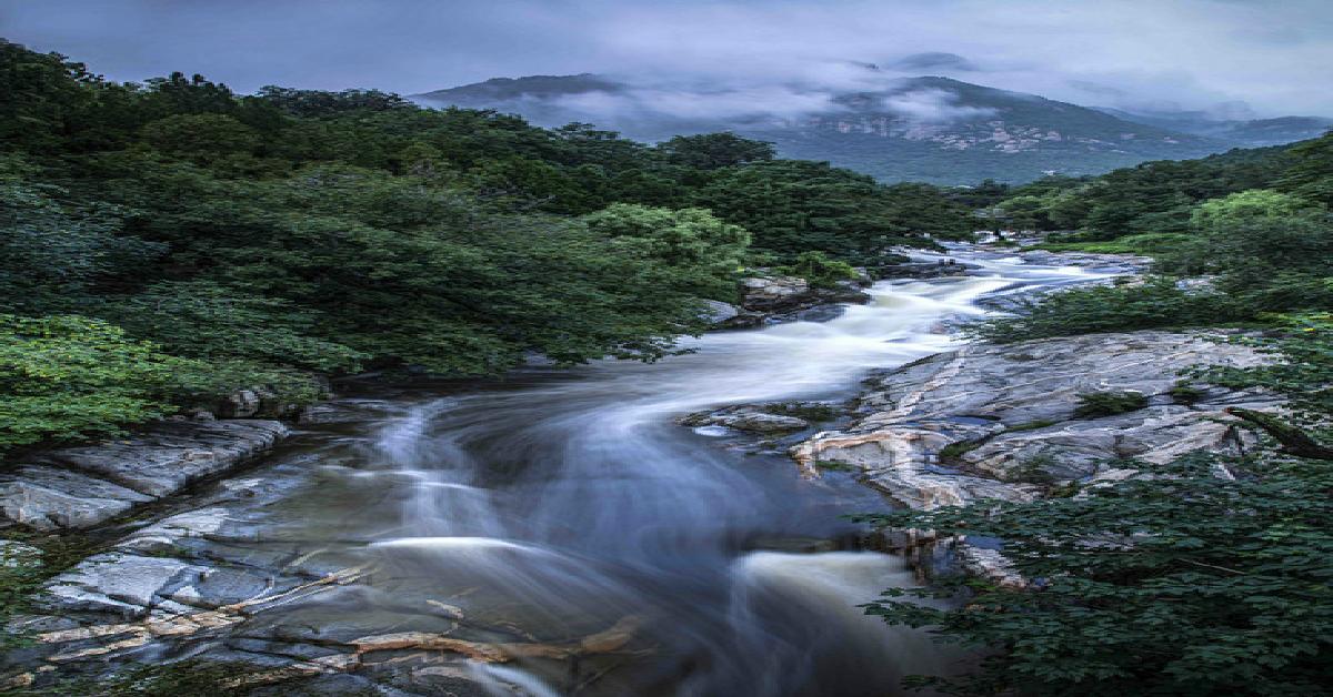 《高山流水》   摄影  亓永国