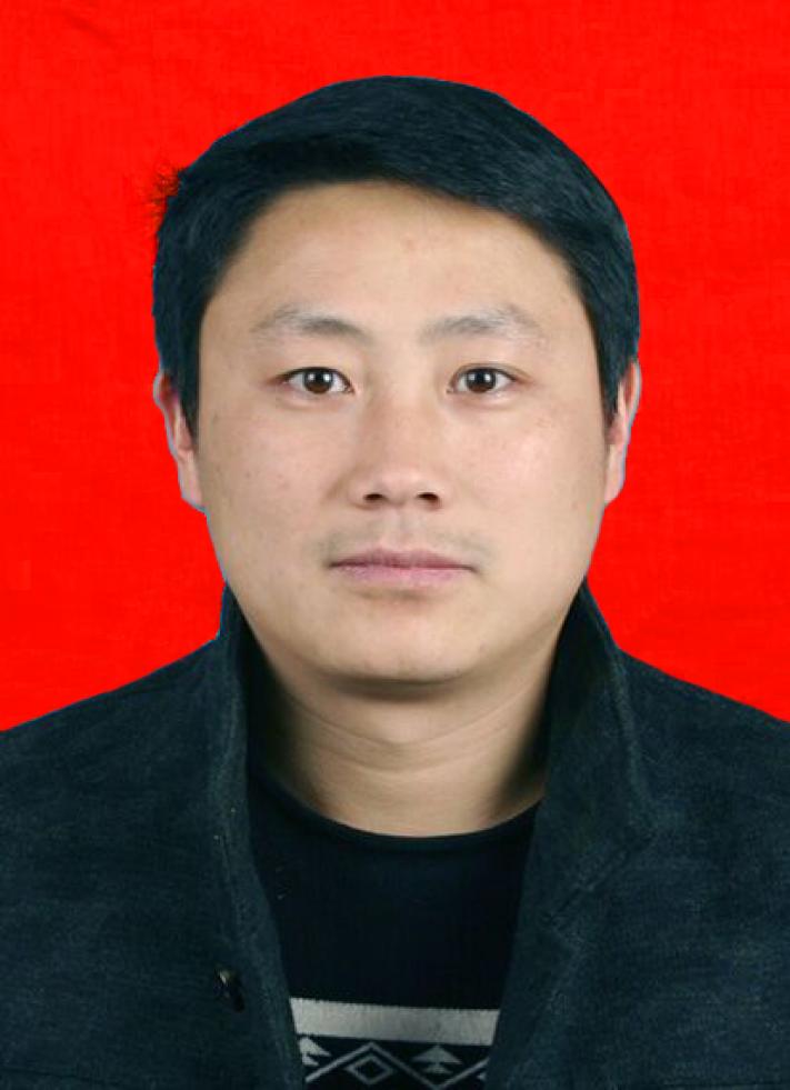 器乐（葫芦丝）教师   周海军