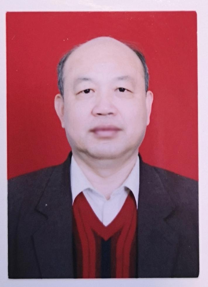 诗词创作教师  何树华